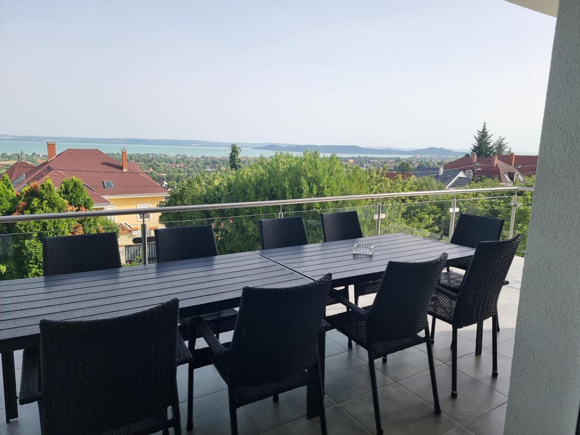 Lakeview Apartments Balatonfuered エクステリア 写真